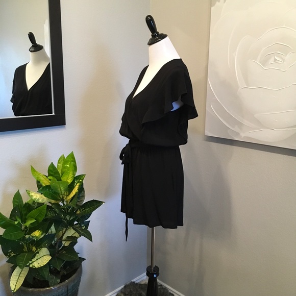 DR2 Black Ruffled Romper - Picture 2 of 3